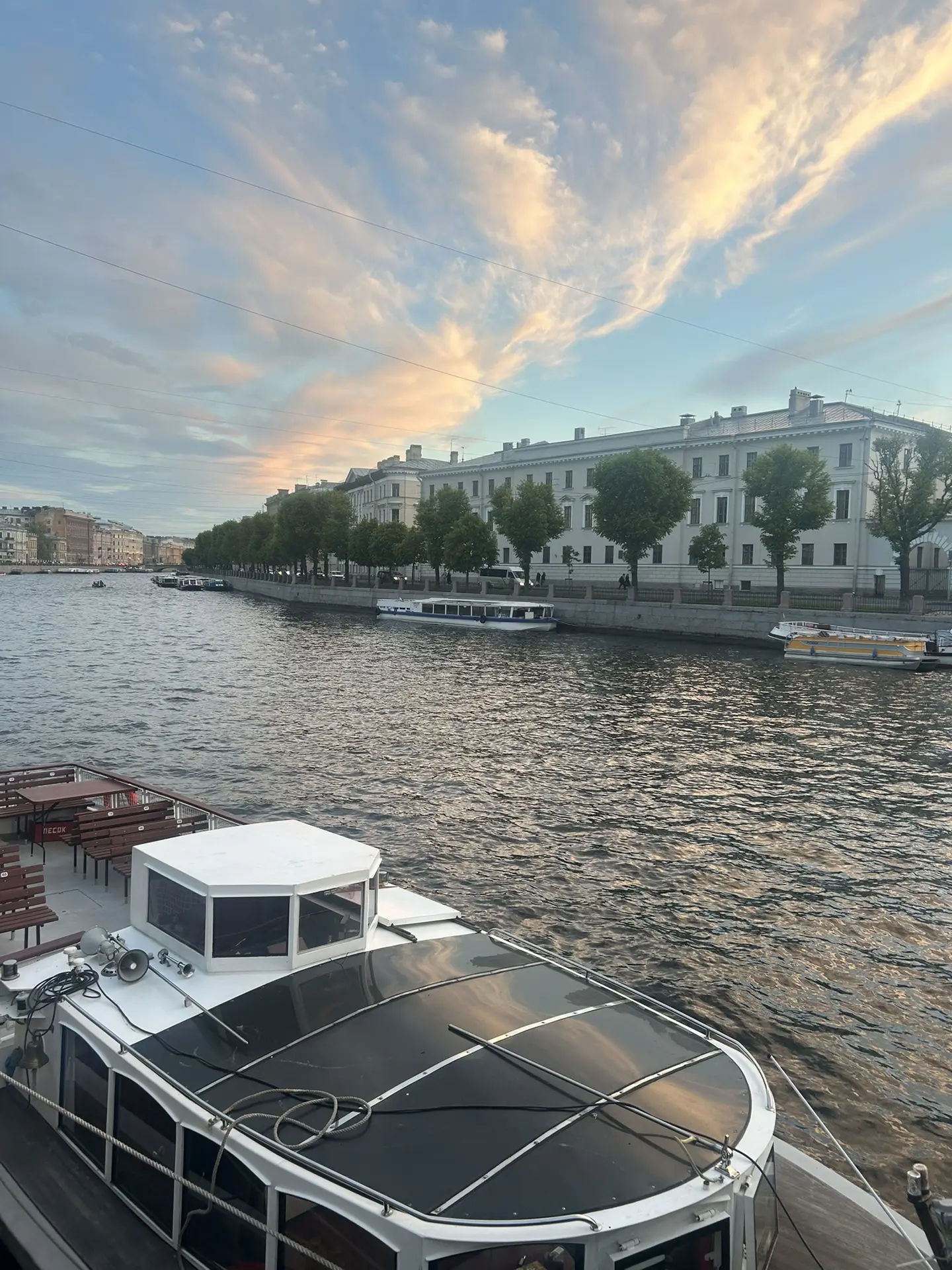 Я тоже так подумала, поэтому завтра поделюсь еще парой моментов и выложу сколько денег ...
