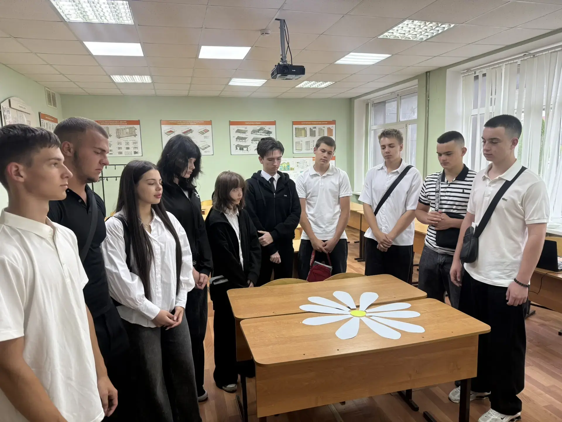 🤍 Семья — это то, что наполняет жизнь смыслом!

В группе 2ПНИК ярко и душевно отметили один из самы