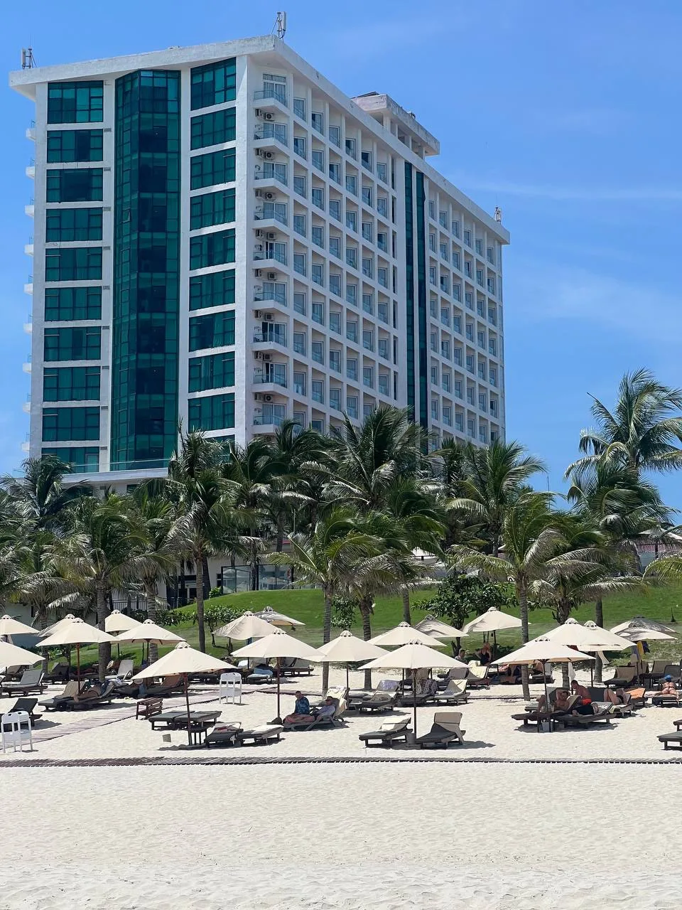 Swandor Hotels & Resorts Cam Ranh 5* - шикарный отель с шикарным  питанием  во Вьетнаме...