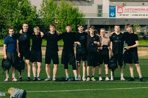 ⚽ Турнир по мини-футболу среди общежитий САФУ  На стадионе «Буревестник» прошёл этап Спартакиады сре