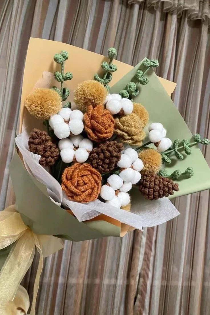Идеи вязаных цветочных букетов 🌷🧶