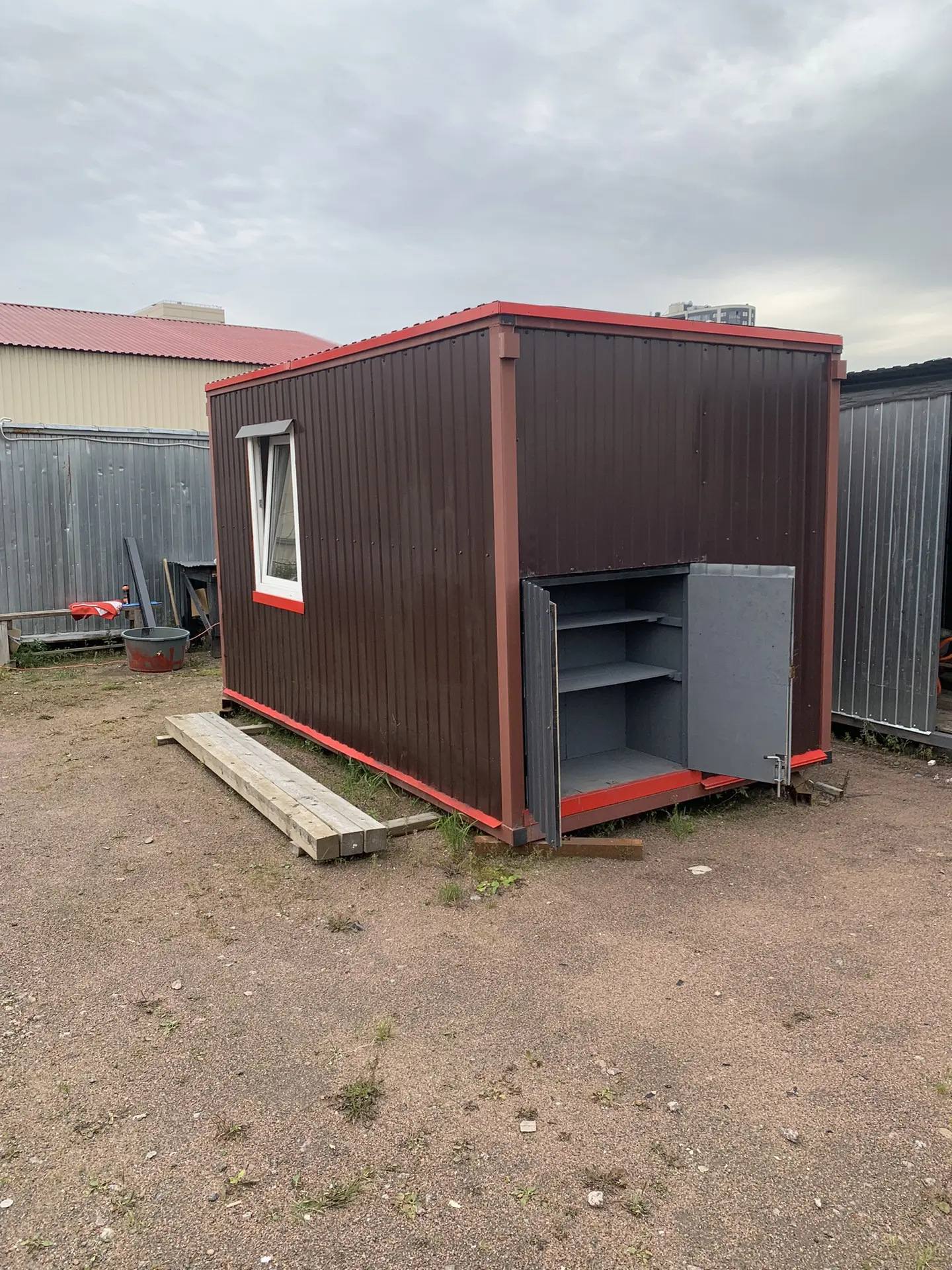 Продам 120, территориально бугры