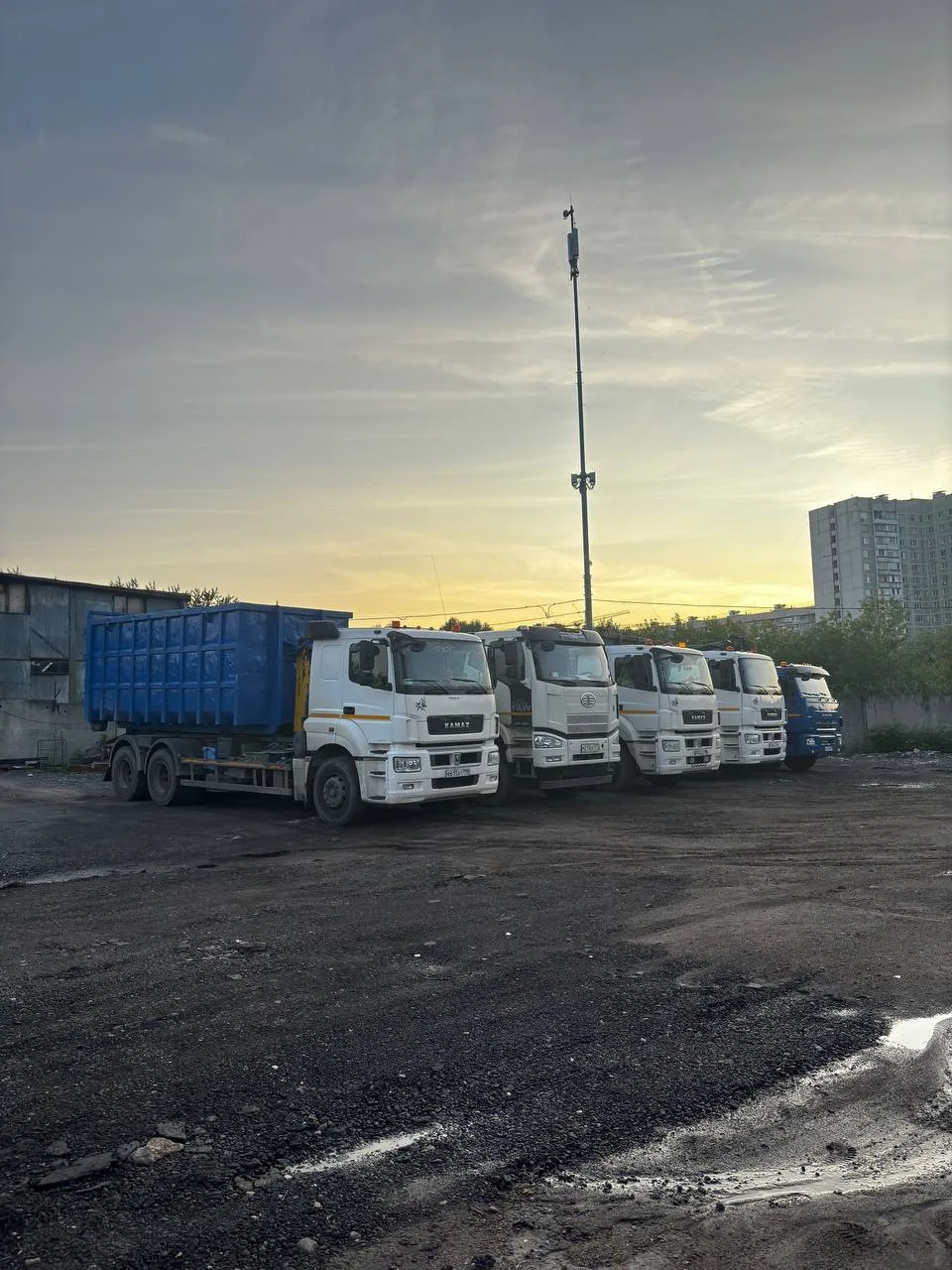 СДМ-3 приступил к работе в штатном режиме . Вывоз строительного мусора , снега с ваших ...
