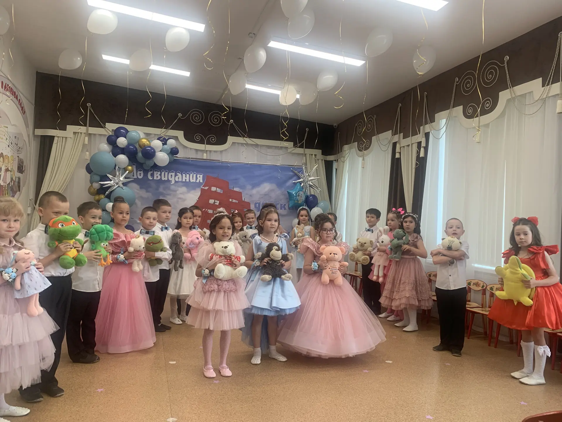 🎈Дорогие выпускники группы «Пшеничка»! Сегодня вы прощаетесь с детским садом и делаете...
