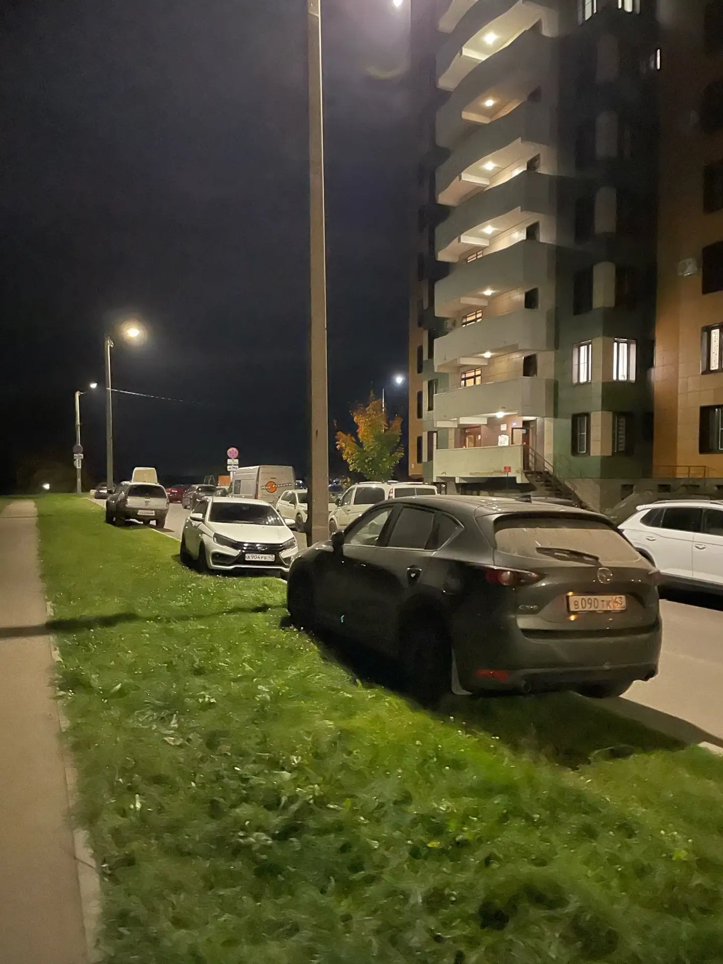 Солнечный берег. Уважаемые автовладельцы, вам не кажется что это уже слишком? Готовы по...