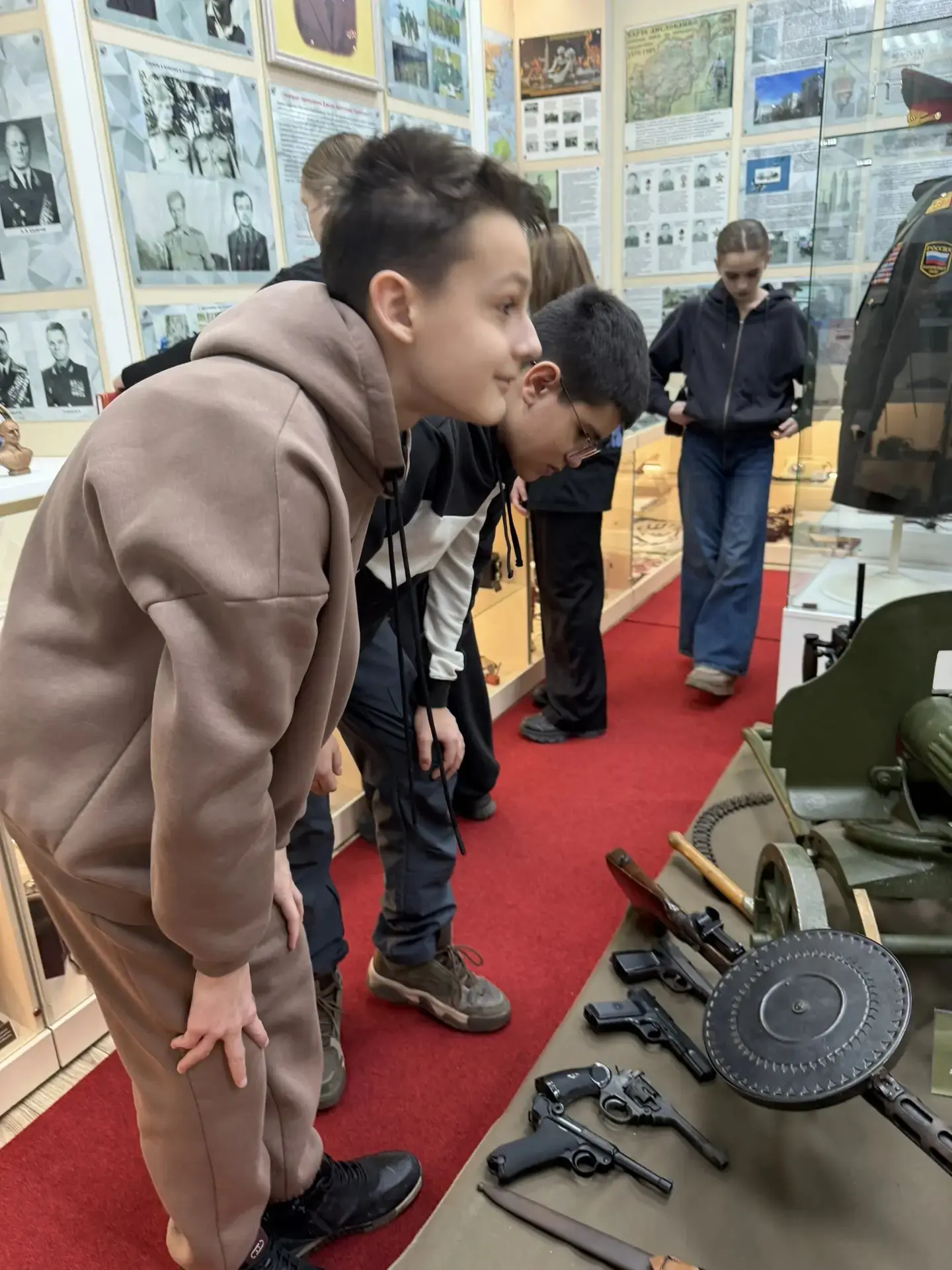 Ученики 7а класса провели познавательную экскурсию  в музей контрразведки управления ФСБ России в Ха