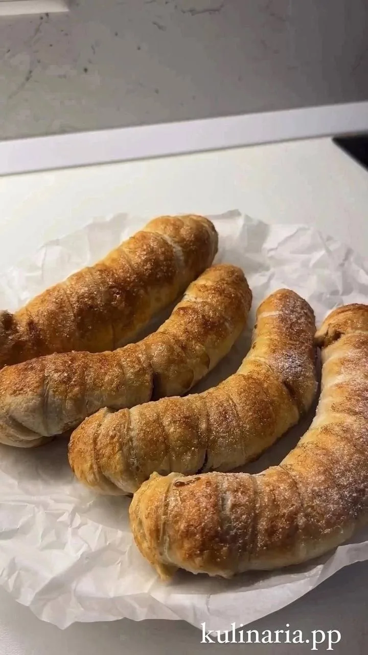 Булочки с бананом😶‍🌫️