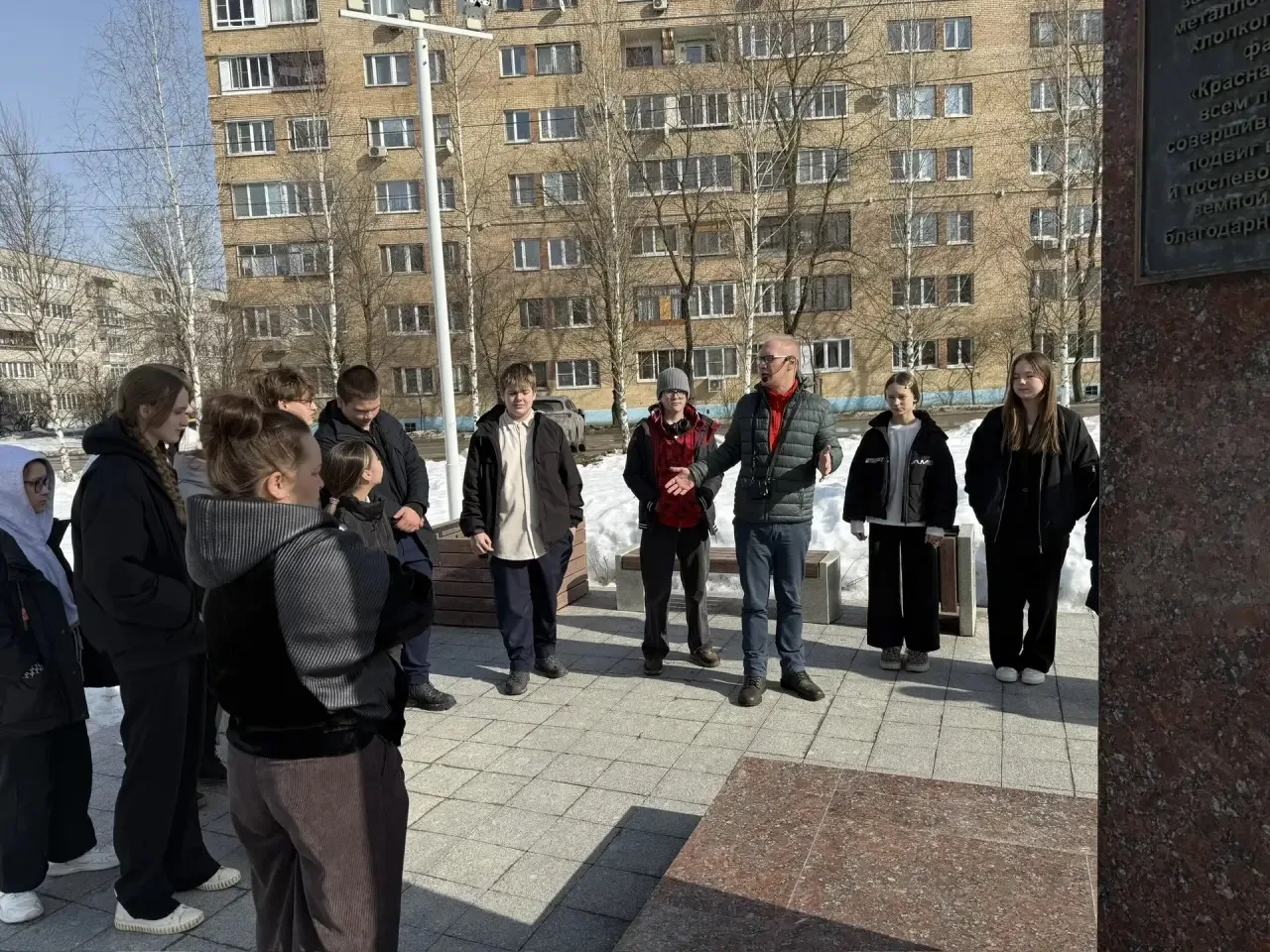 Сегодня ученики 5В и 8Б классов с классным руководителем Шигаевой Е.А. побывали на автобусной экскур