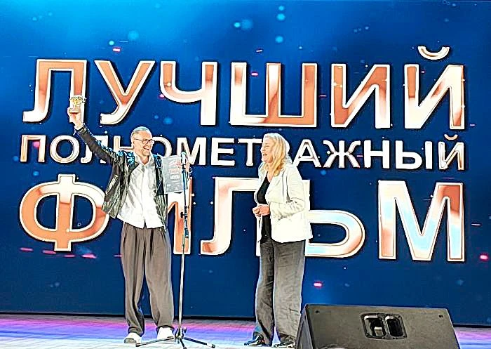 VI КИНОФЕСТИВАЛЬ «МАЛАЯ ЗЕМЛЯ» ЗАВЕРШИЛСЯ!   В Новороссийском городском театре состоялась торжествен