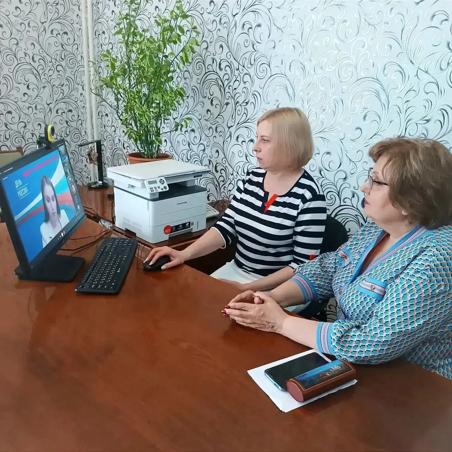 В Горловке состоялся городской онлайн-квест
«У России много лиц»
 
В преддверии одного из самых глав