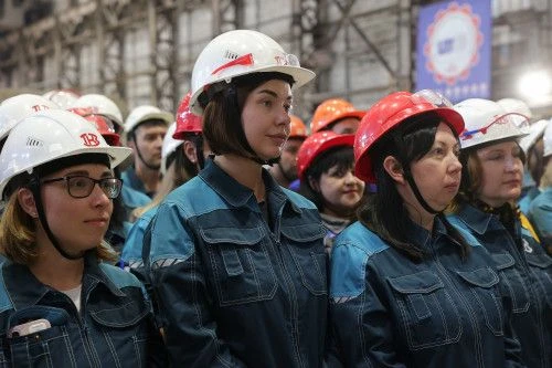 На Дону планируют поощрять бизнес за поддержку семьи