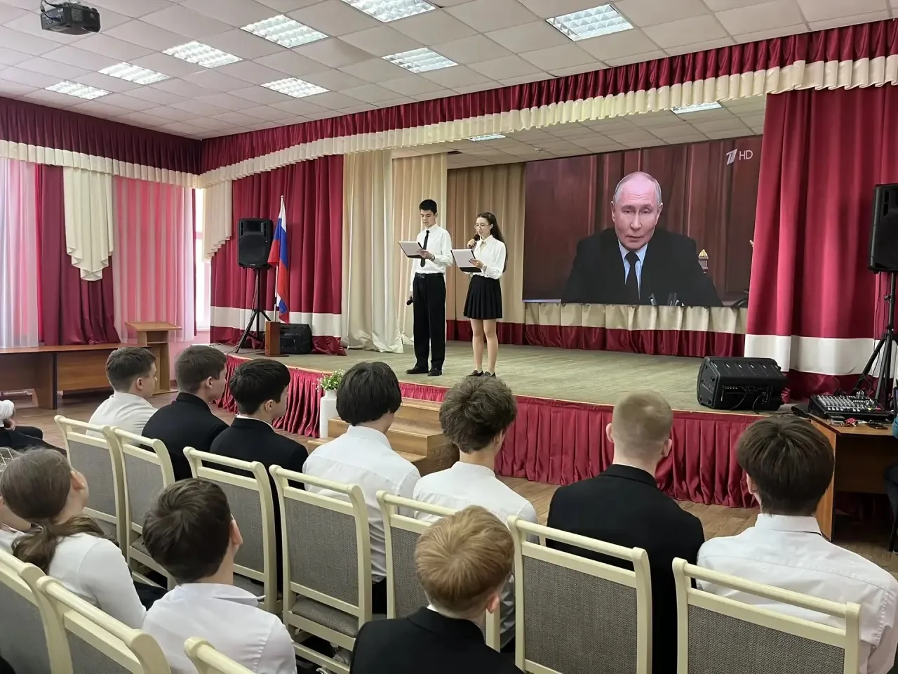🎬 3 апреля в лагере нашей гимназии прошло мероприятие, посвящённое 90‑летию со дня рождения выдающег