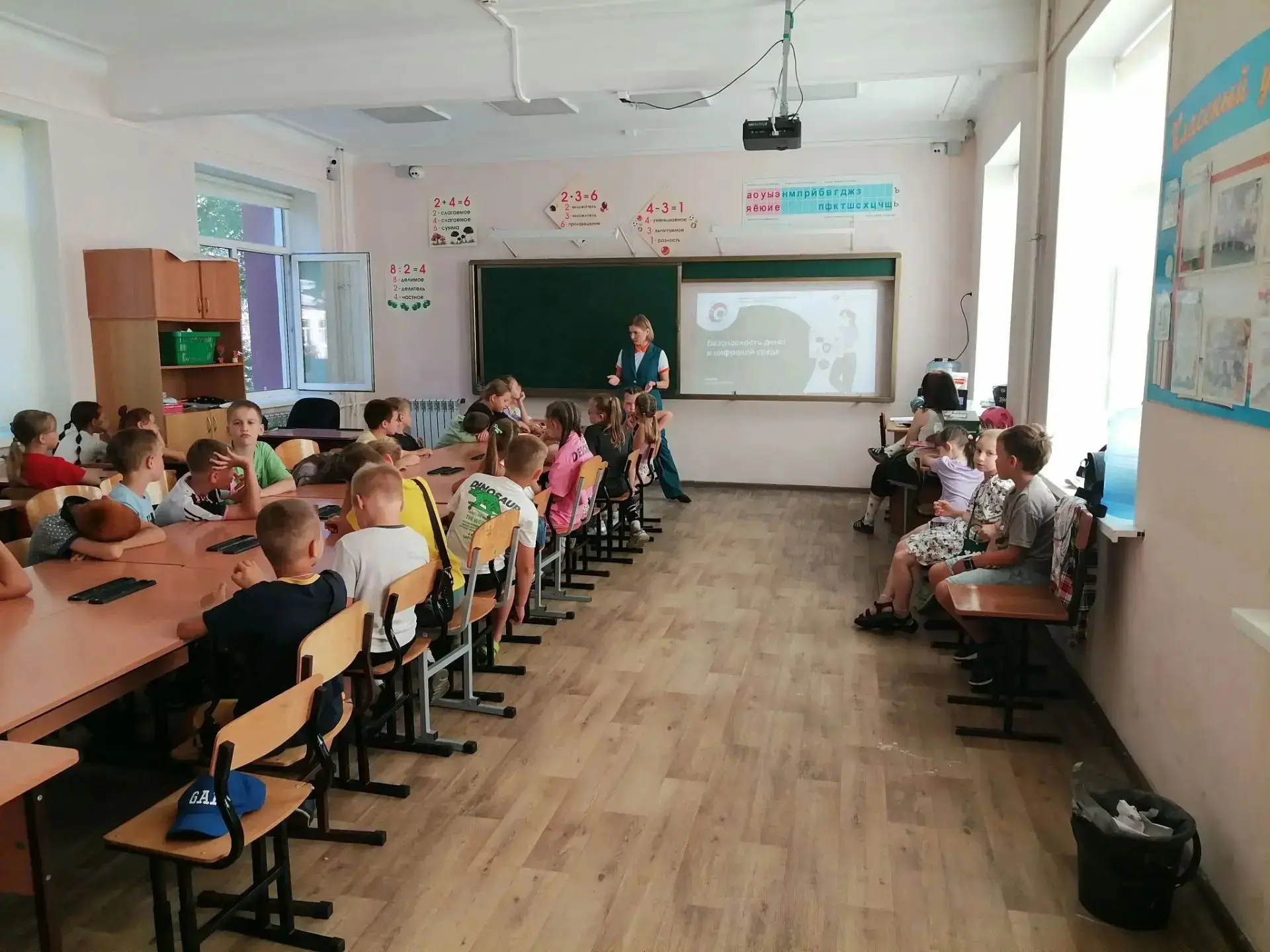 В пришкольном лагере прошёл урок финансовой безопасности

13 июля 2026 года в пришкольном лагере сос