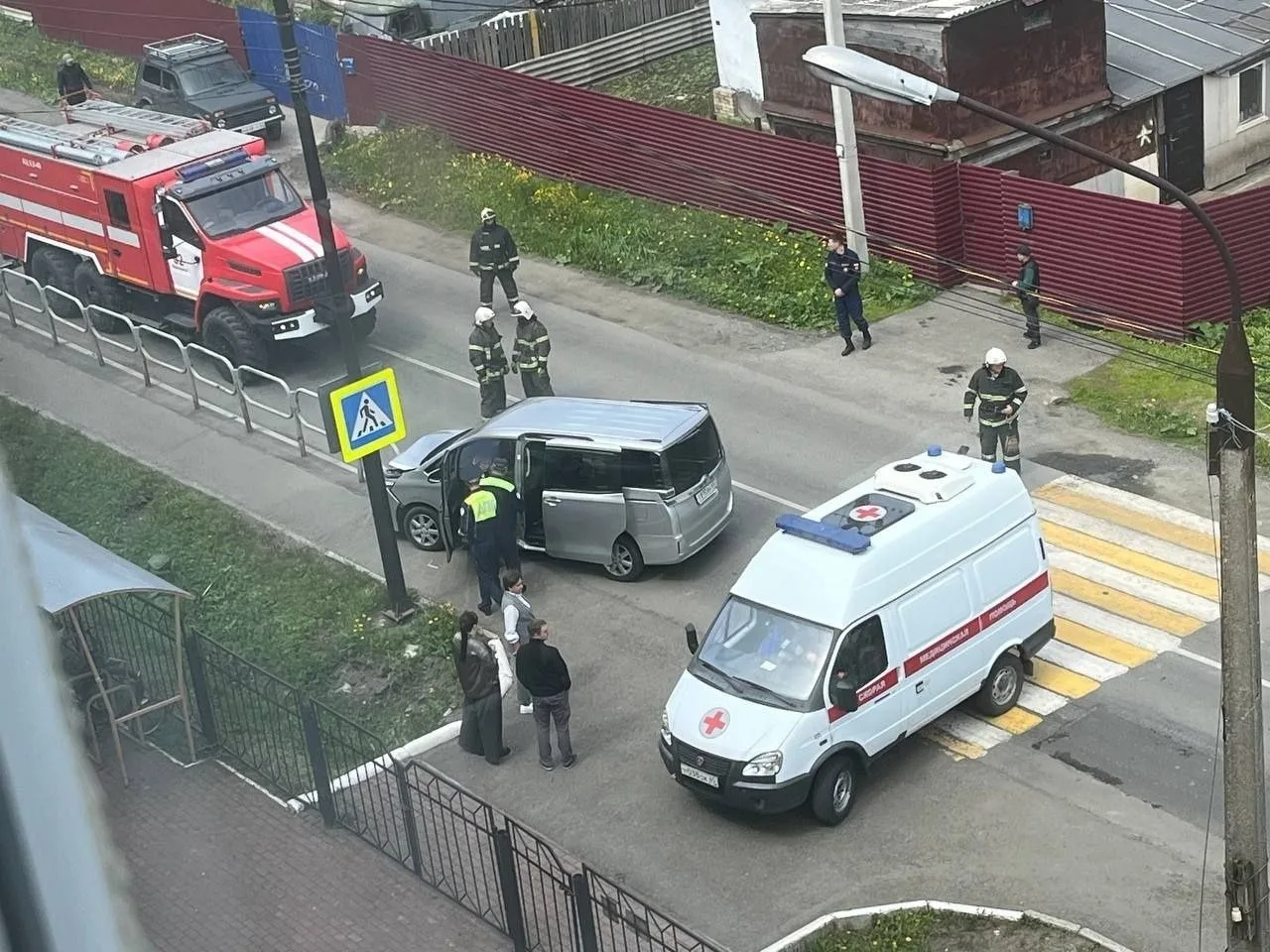 ⚡️Минивэн врезался в дорожное ограждение возле СПЦ №3 в Поронайске

Авария произошла днём 23 июня по