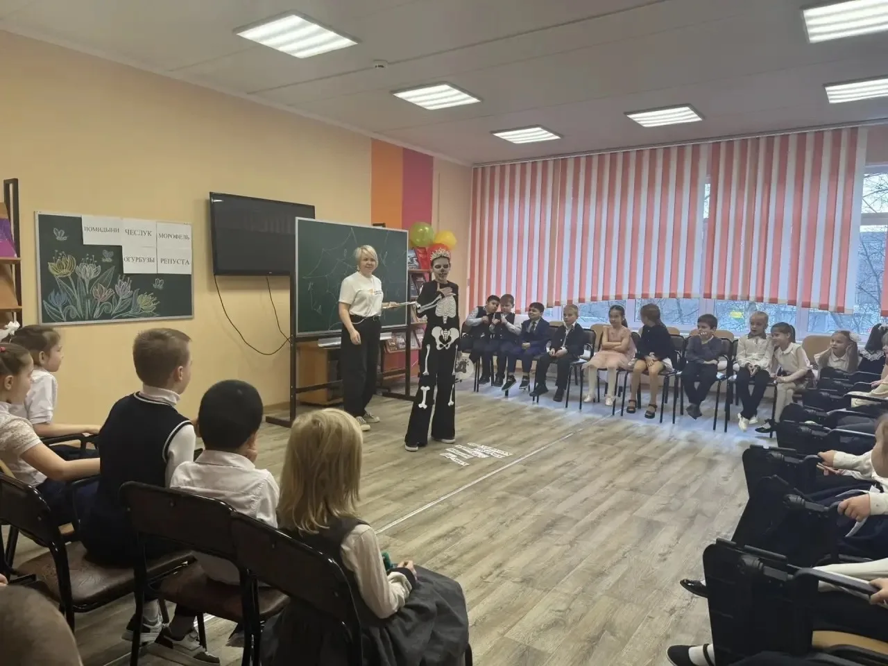 🎭 Волшебное театральное приключение в День театра! 🎭  27 марта, во Всемирный день театра, активисты 