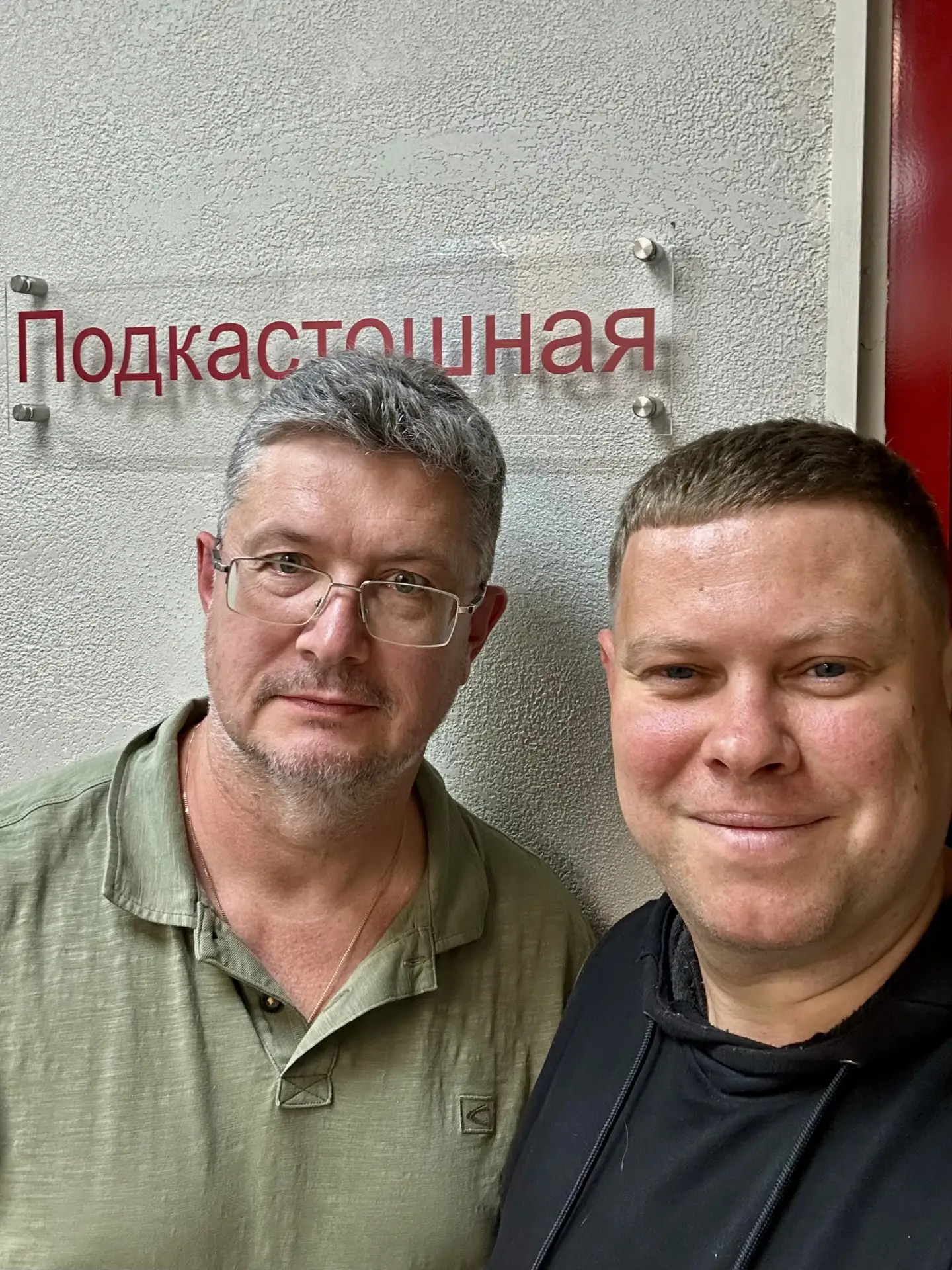 В гостях «Рексквер» артист Всеволод Кузнецов. Изучить биографию артиста можно на нашем ...