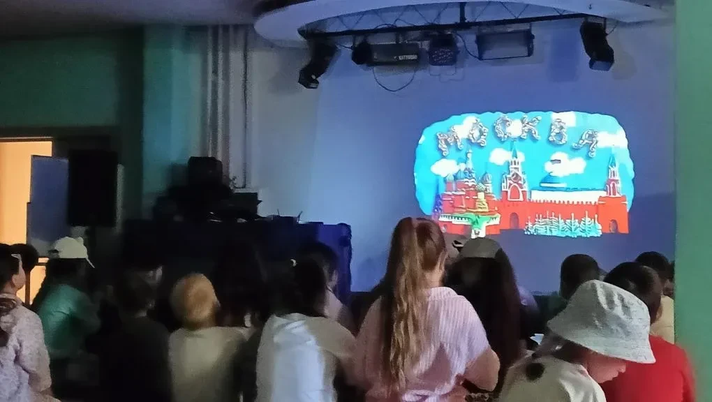 10 ИЮНЯ — ПРОДОЛЖАЕТ РАБОТУ НАШ ШКОЛЬНЫЙ ЛАГЕРЬ.
✅ С утра у детей прошёл мастер-класс и просмотр вид
