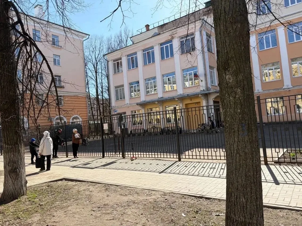 В Ярославле к новому учебному году обновят сразу несколько школ. Капремонт и модернизац...