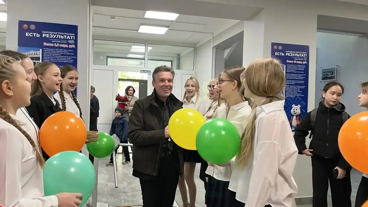 ❤ Сегодня в нашей школе день получился по-особенному тёплым и ярким.