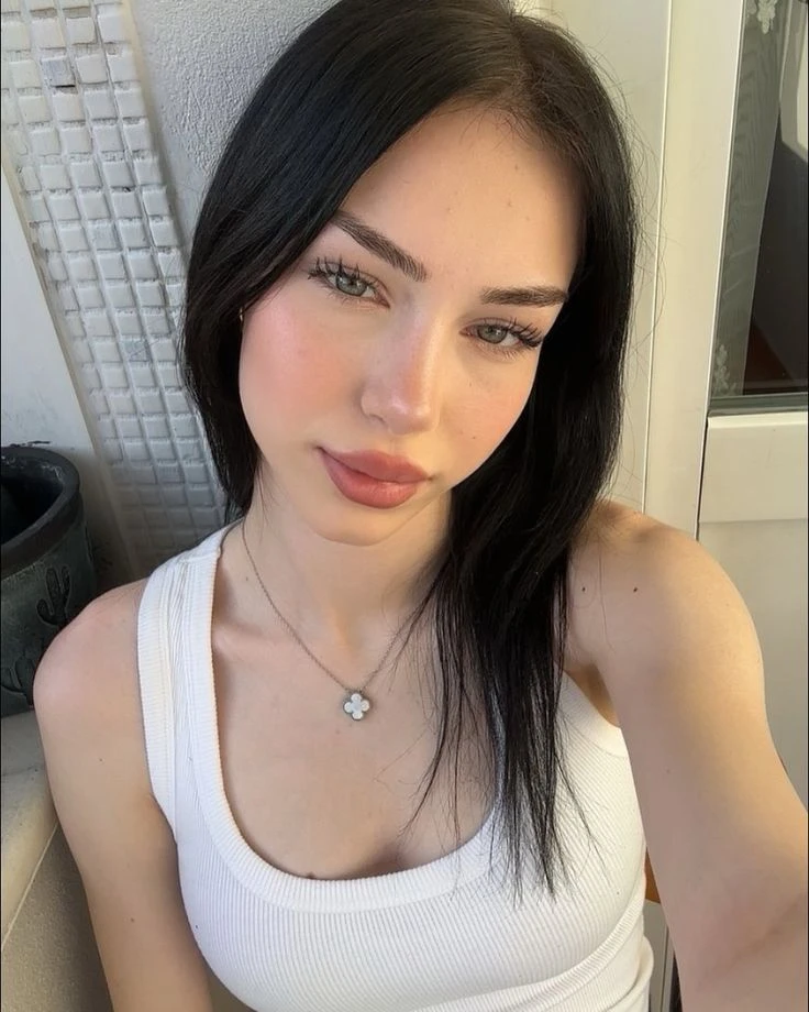 👧 Маша, 19