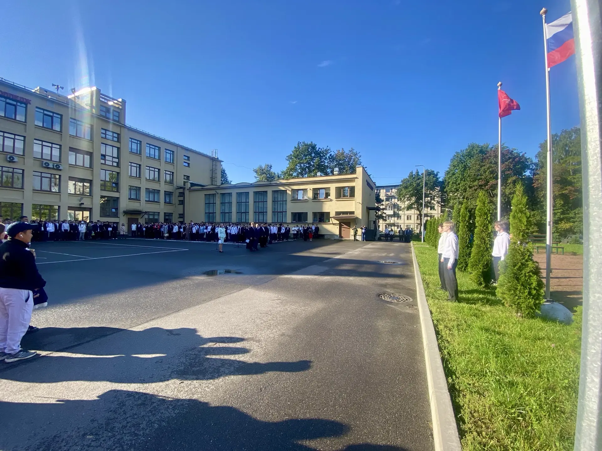 🎓1 сентября в СПБ ГБ ПОУ «Малоохтинский колледж» стартовало с торжественной линейки.
