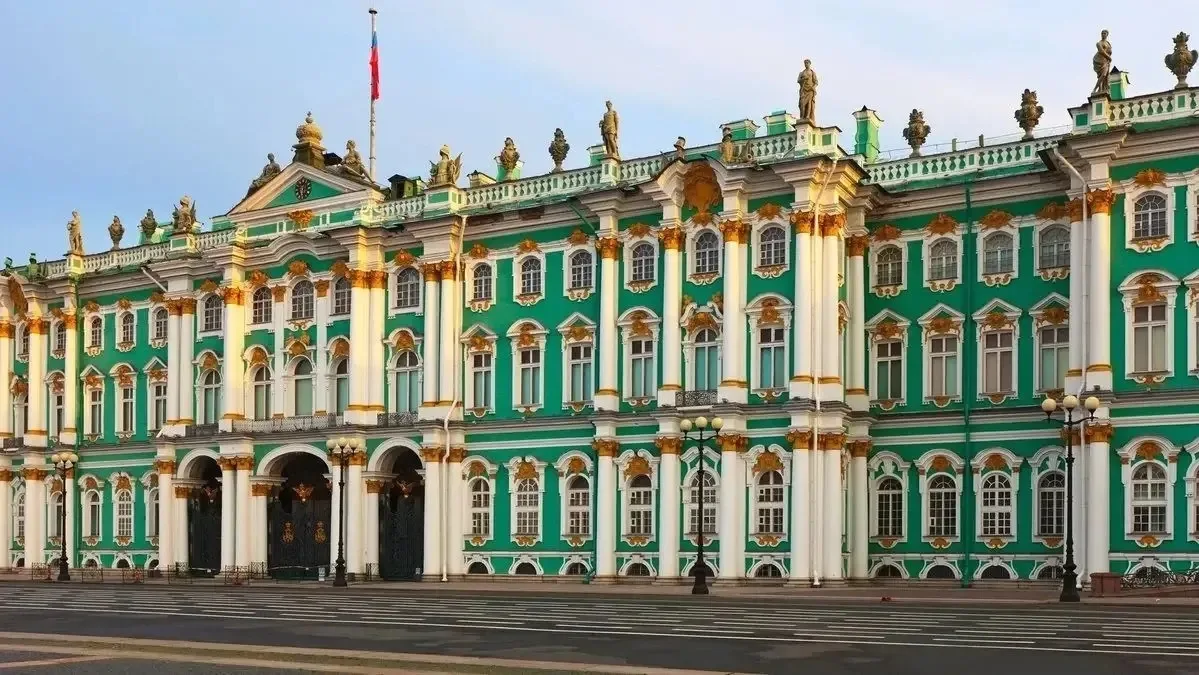🏛 1 сентября учащиеся и педагоги смогут бесплатно посетить Эрмитаж