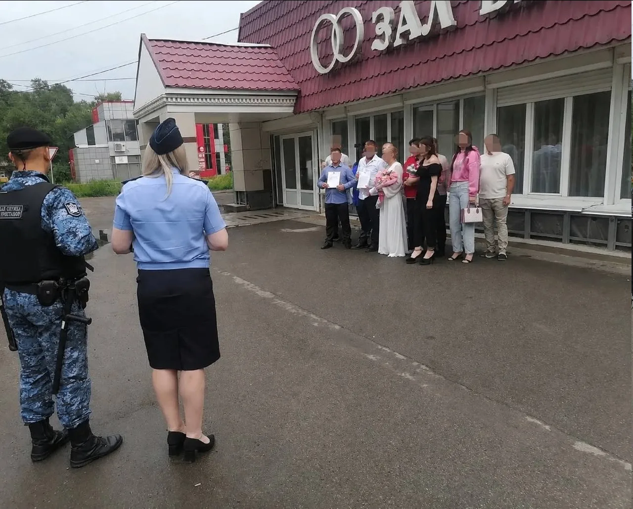 Приставы украли жениха и свидетеля со свадьбы из-за долгов по алиментам.