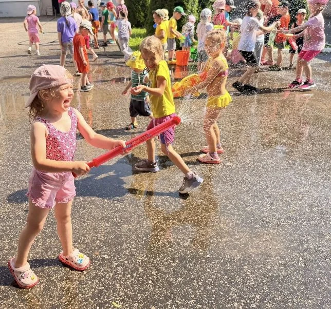 #Новости_ЛОК  

💦"Водная битва" в корпусе на Ивановской!

Сухим не остался никто!

Громко, весело и