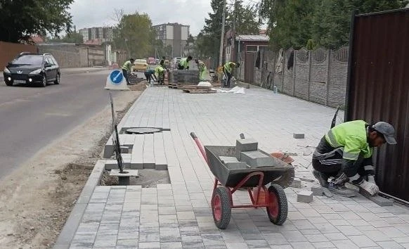 Движение на улице Орудийной в Калининграде рассчитывают открыть к концу сентября🚙