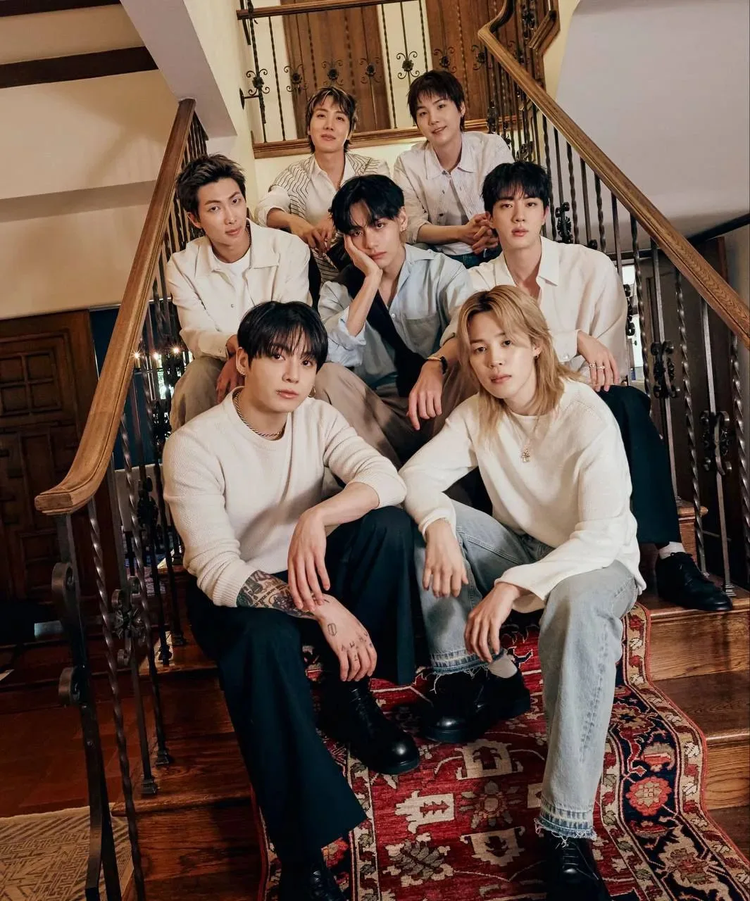 BTS официально побили рекорд по самому большому  стриминговому году среди любых групп в...
