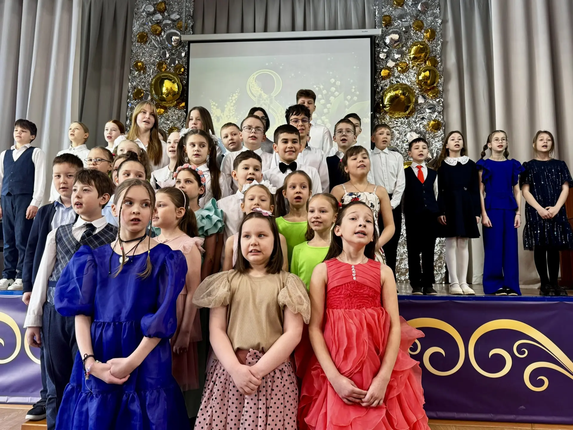💐Дорогие женщины! Поздравляем вас с Международным женским днем — 8 марта!  🤗Сегодня хочется выразить