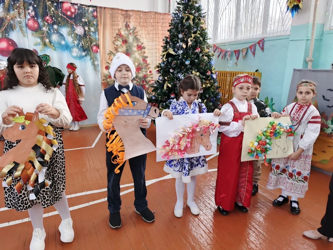 Новогодние приключения в нашей школе стартовали!