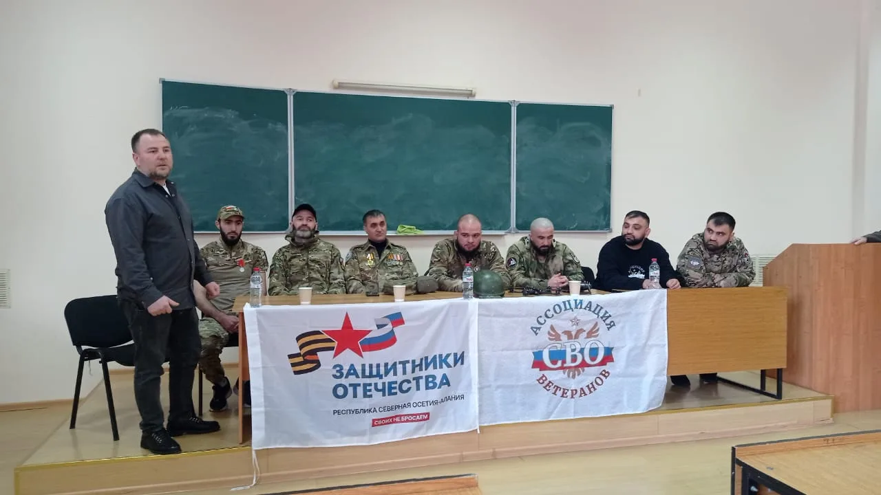 🔥Герои нашего времени  🏫 На Электромеханическом факультете состоялась встреча студентов с бойцами, в