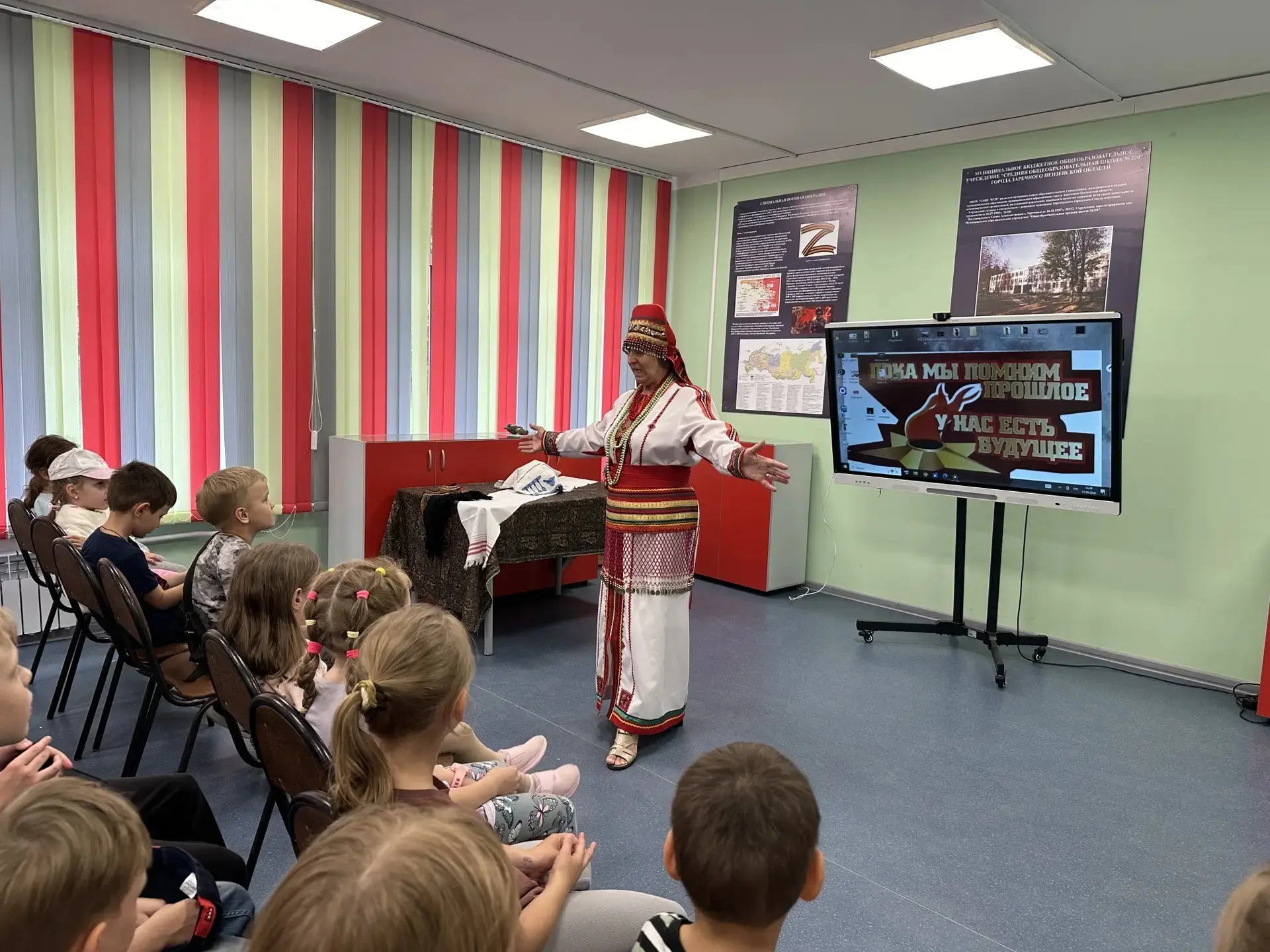 Заглянули в гости к традициям! 🥟

Сегодня в нашем 🏢школьном лагере было по-настоящему душевно и вк