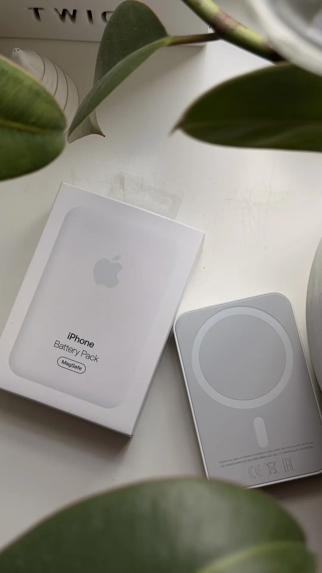 Взяла себе новенький Battery Pack для нового телефона, а вообще пользуемся или уже мног...
