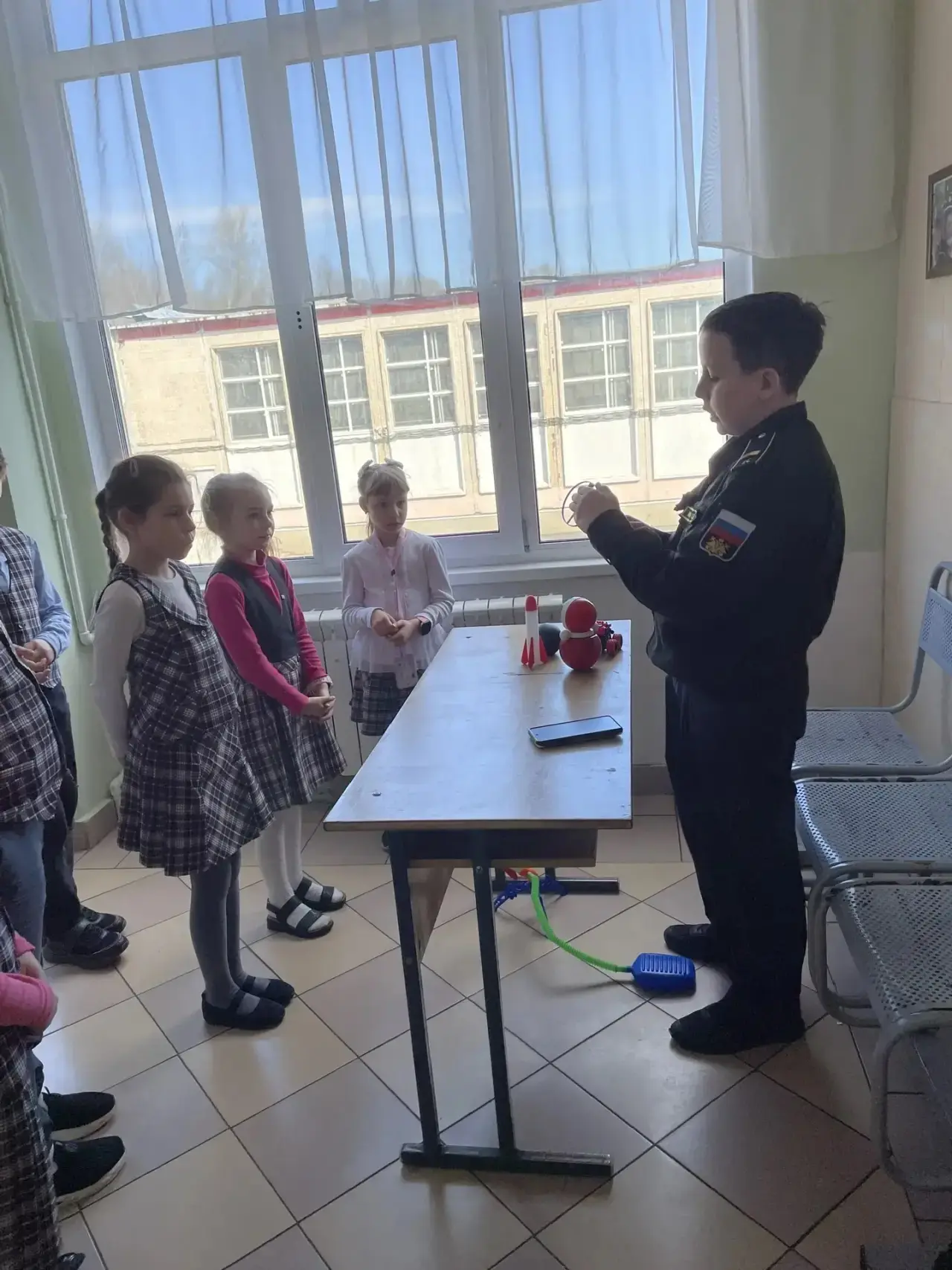 🎉 Дорогие друзья и родители! 🎉 Пятница-день в 1А классе стал настоящим праздником знаний и веселья! 
