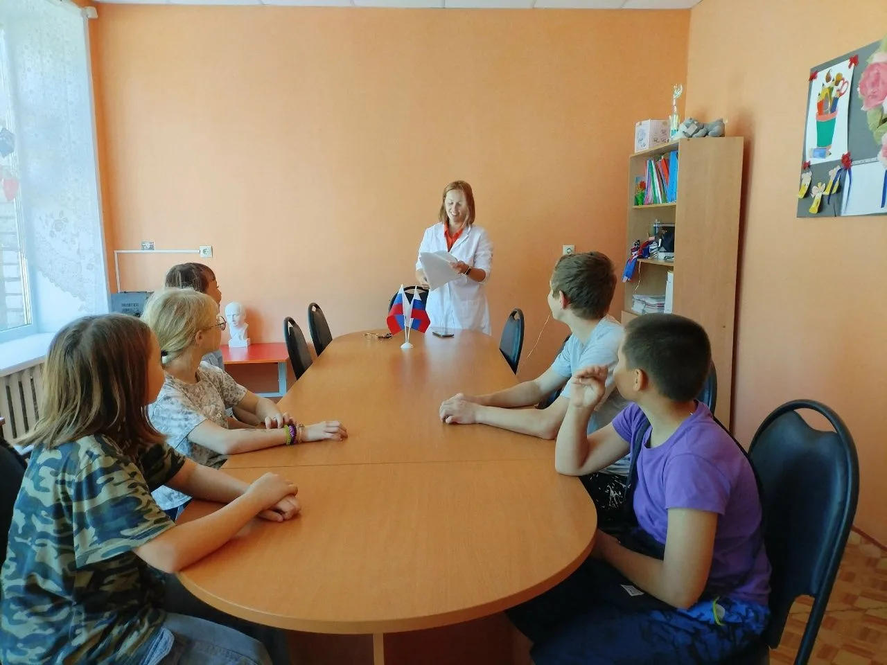 В оздоровительном лагере «Ручеек» МБОУ ООШ д.Веселая, в рамках месячника по антинаркоти...