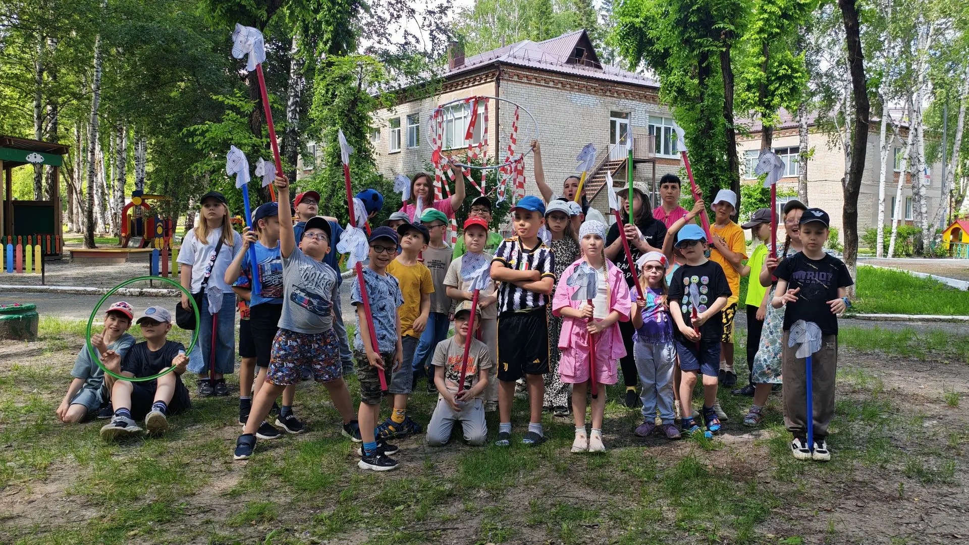 ☀️ День молдавской культуры 🍇

Утро началось с полезной «минутки здоровья», где ребята узнали, как 