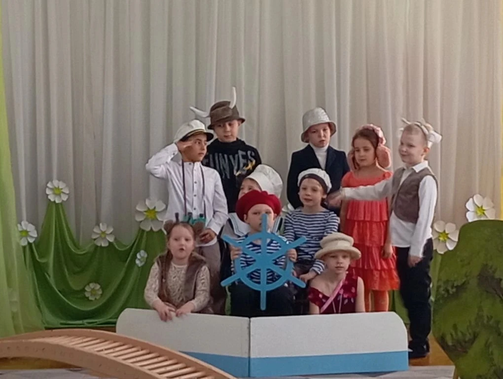 #ВРЕМЯДЕТСКОГОСАДА120  🎭Эта неделя в нашем саду выдалась по-настоящему театральной! Ребята средней, 