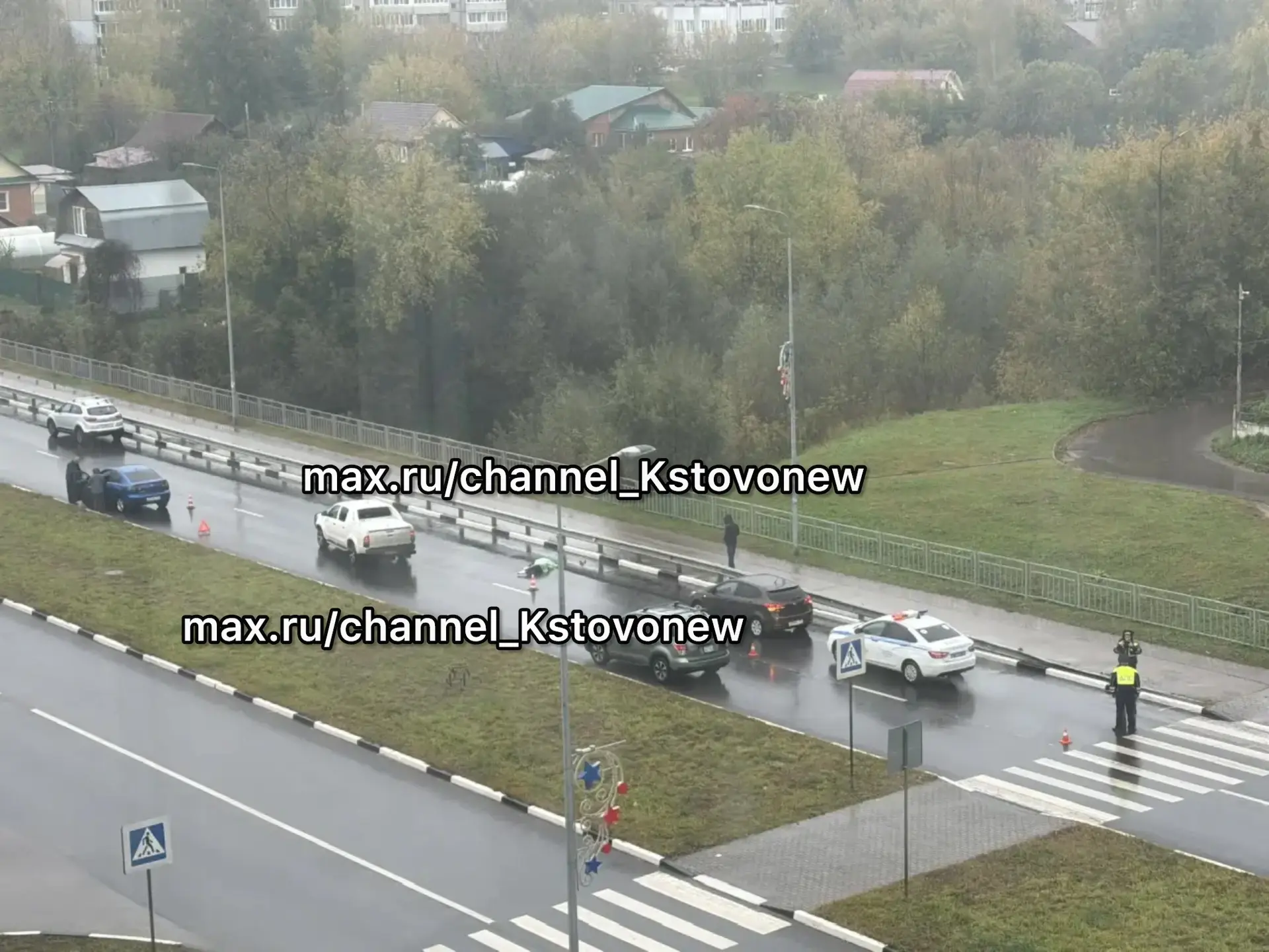 На пешеходном переходе на Рачкова около моста сбили человека, сегодня утром. Наверно же...