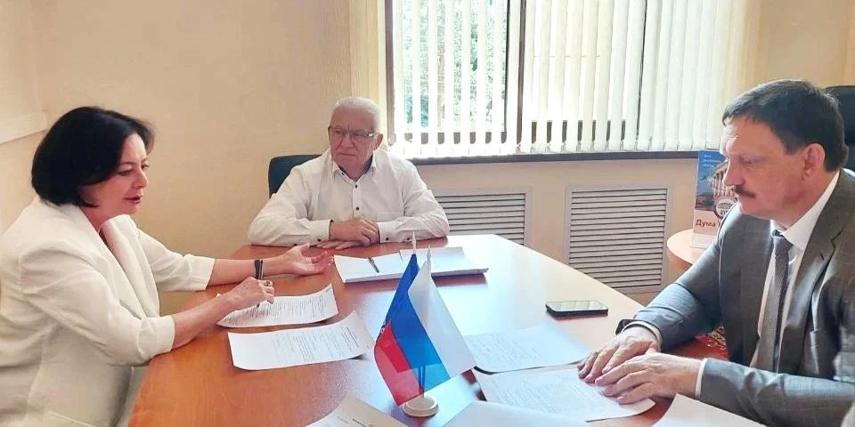 Депутат Волгоградской облдумы Александр Шевченко провёл рабочее совещание с главой Николаевского рай
