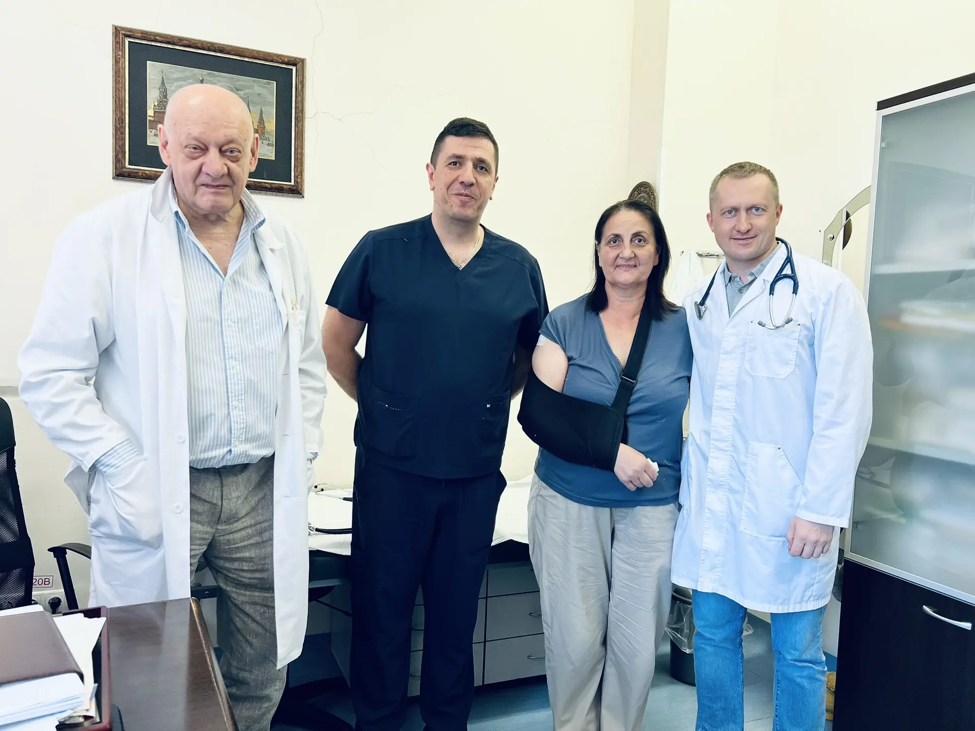 «Я верю своим врачам. Они сказали — будешь жить, и я живу»

🏥В Национальном медицинском исследовате