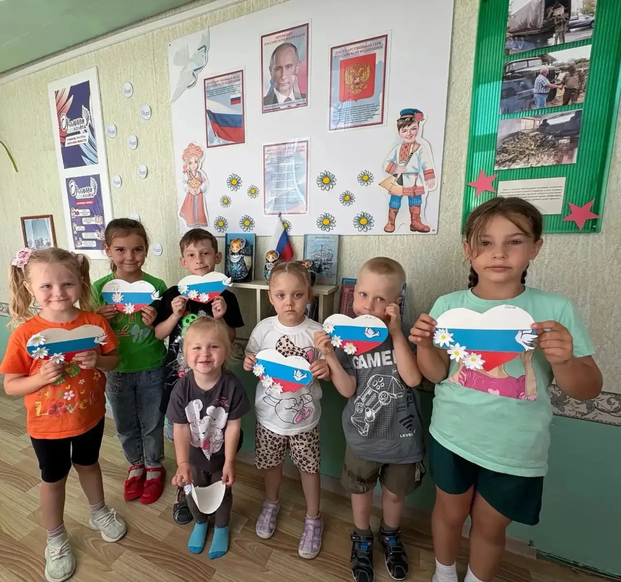 🇷🇺🪆🕊️12 июня наша страна отмечает праздник «День России» в связи с этим сегодня в нашей дошкольн