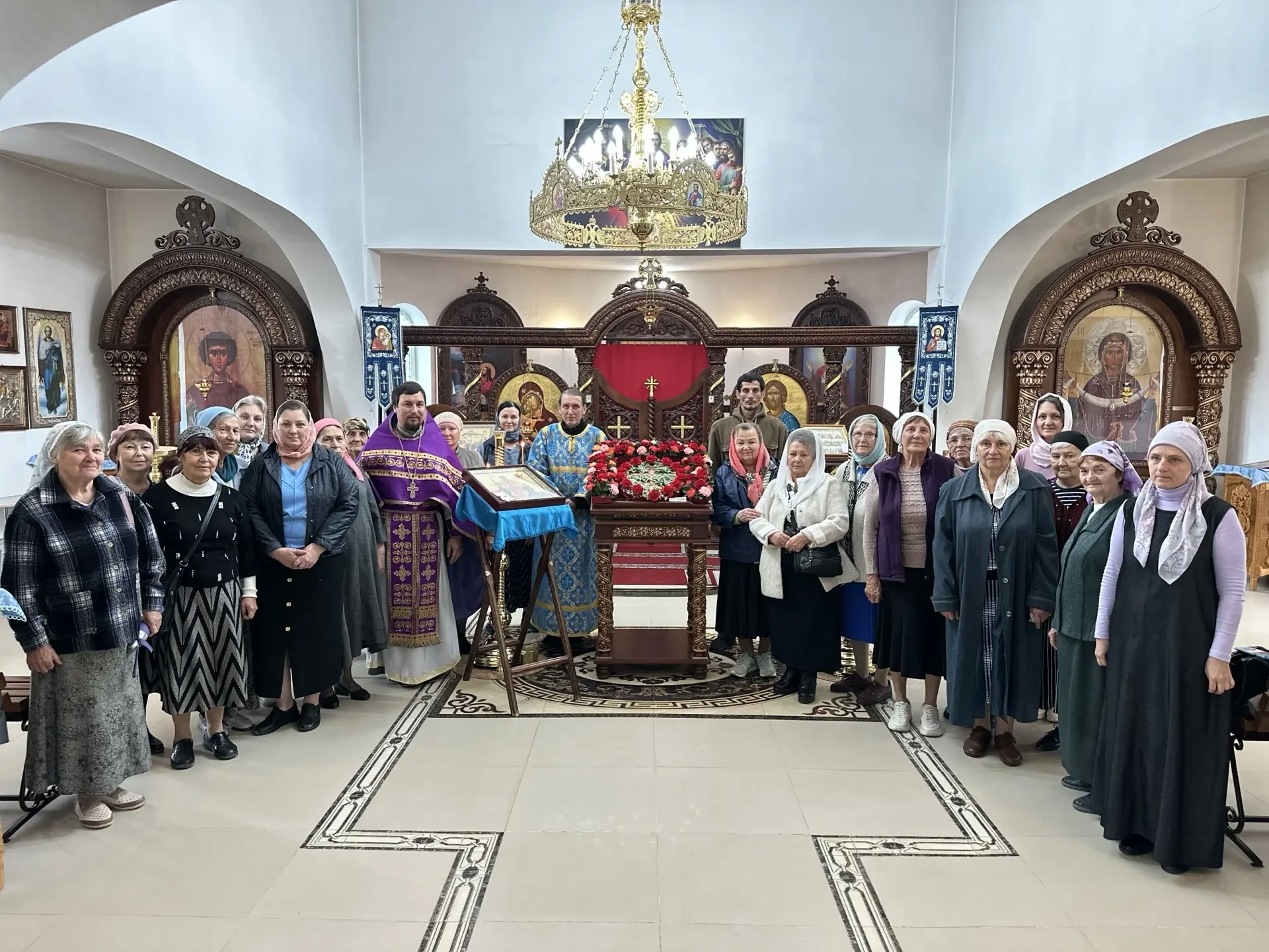 Добрый день, друзья! Всех поздравляем с сегодняшним днем памяти святых мучениц Веры, На...