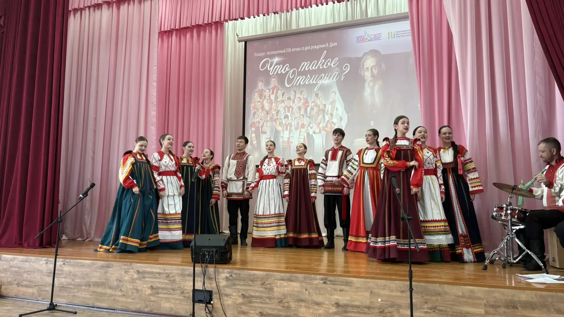 Живое слово Даля: в нашей школе прошел праздничный концерт! 🎭📖   Великий «собиратель слов» Владимир 