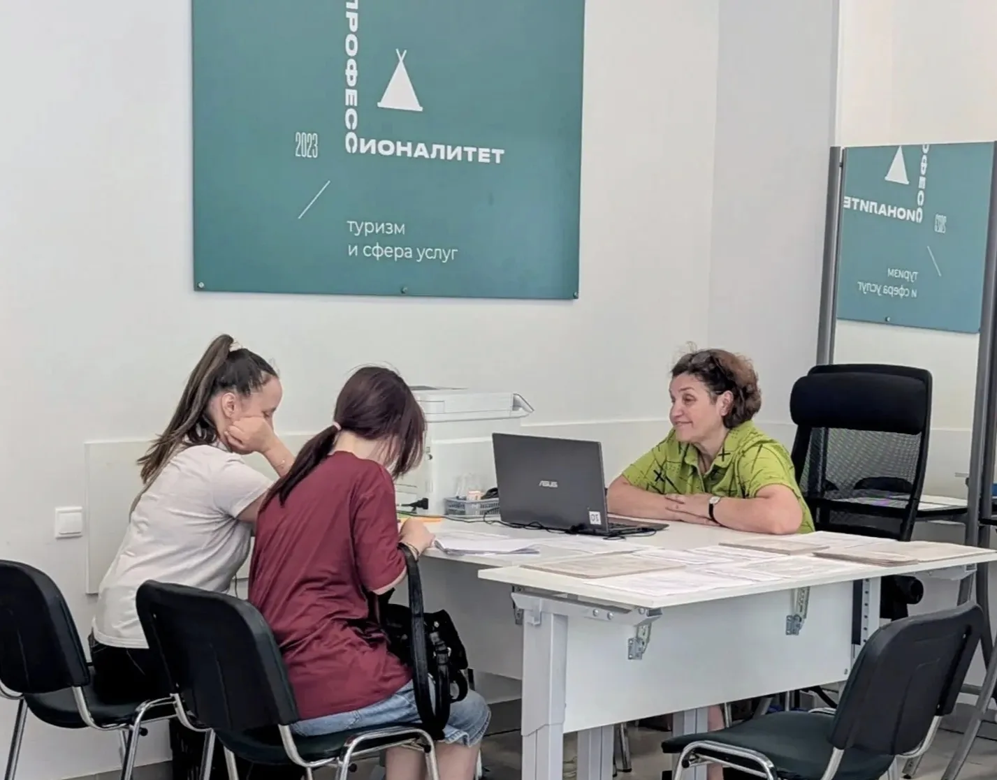 Приемная комиссия  Колледжа технологии и предпринимательства продолжает работу.

На данный момент по