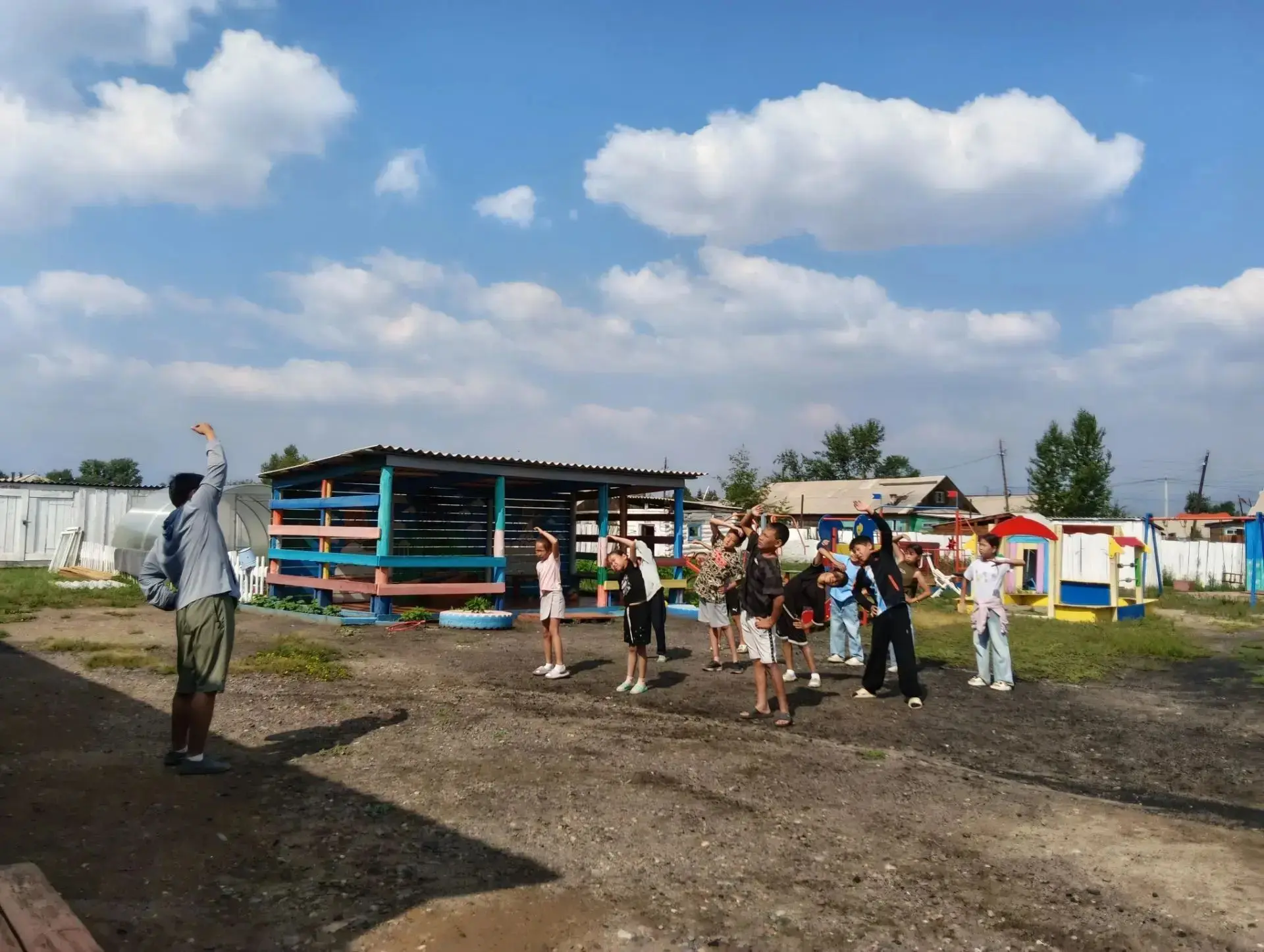 4-й день ВДЦ, " Мир детства - мир чудес".
Сегодня в нашем ВДЦ день здоровья "Закаляйся если хочешь б