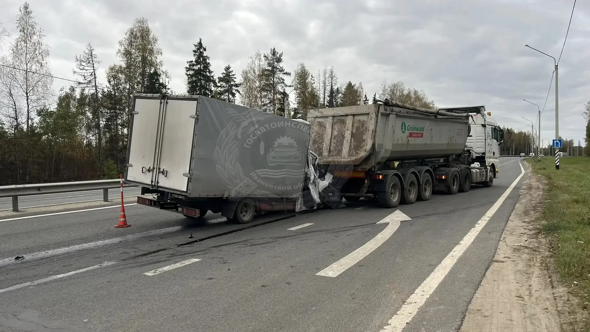 👀Молодой водитель «Газели» врезался в попутную фуру