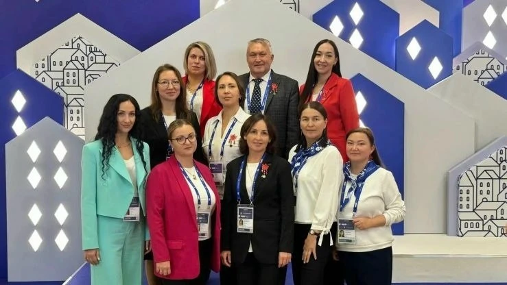 Учитель математики канашской школы номер 7 и посол Форума классных руководителей Светла...