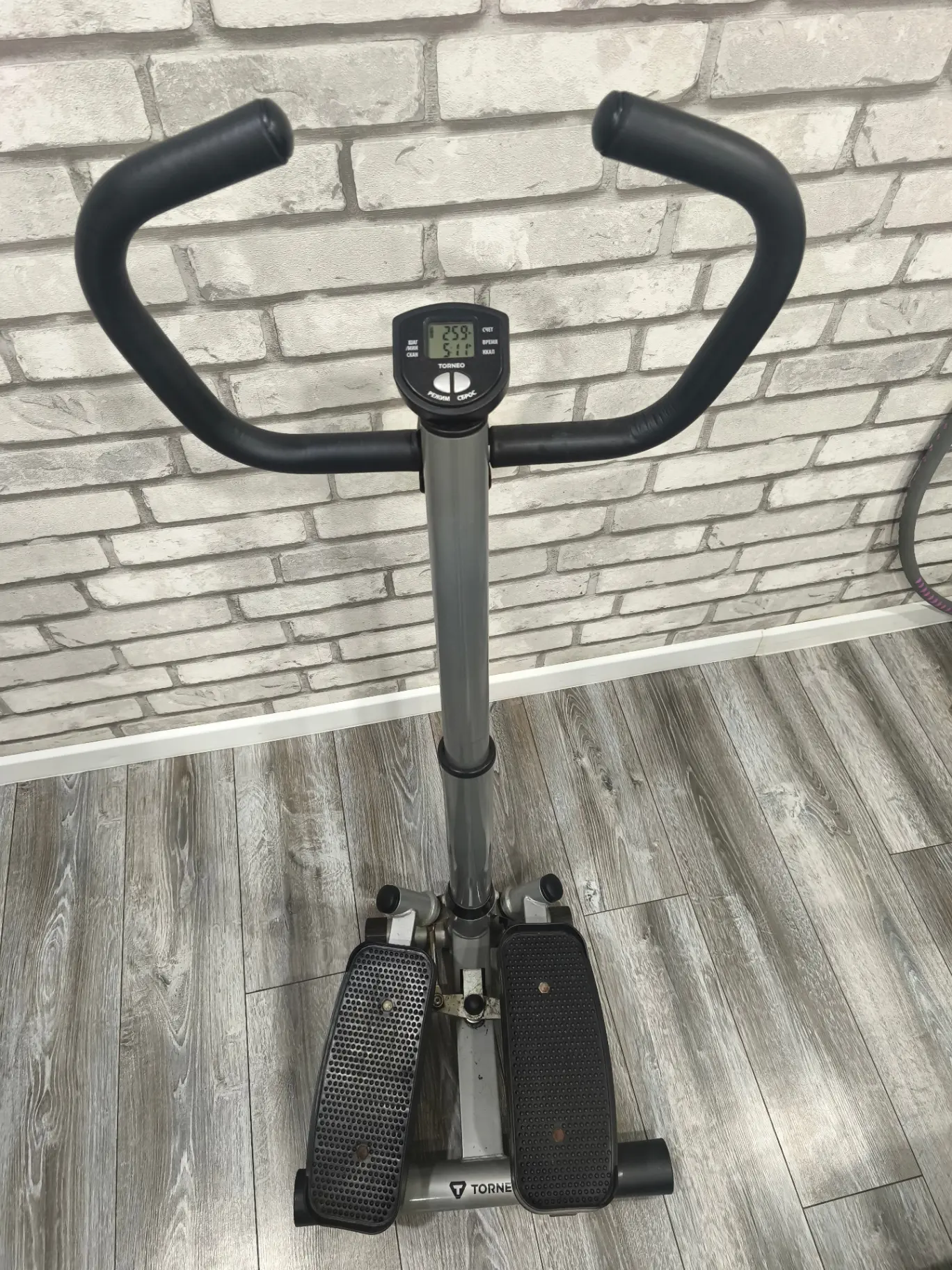 Продам степпер Torneo Tempo S-221